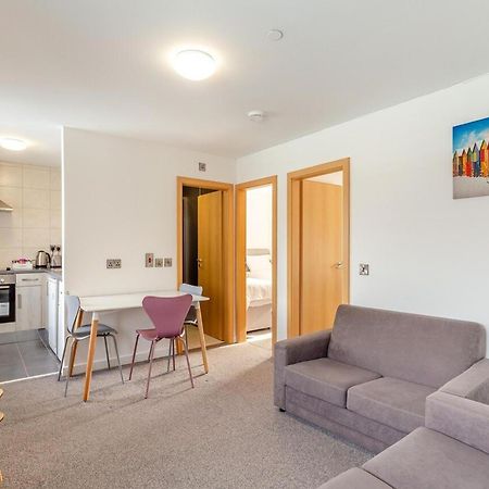 Beautiful 2-Bed Apartment In Ilfracombe Extérieur photo