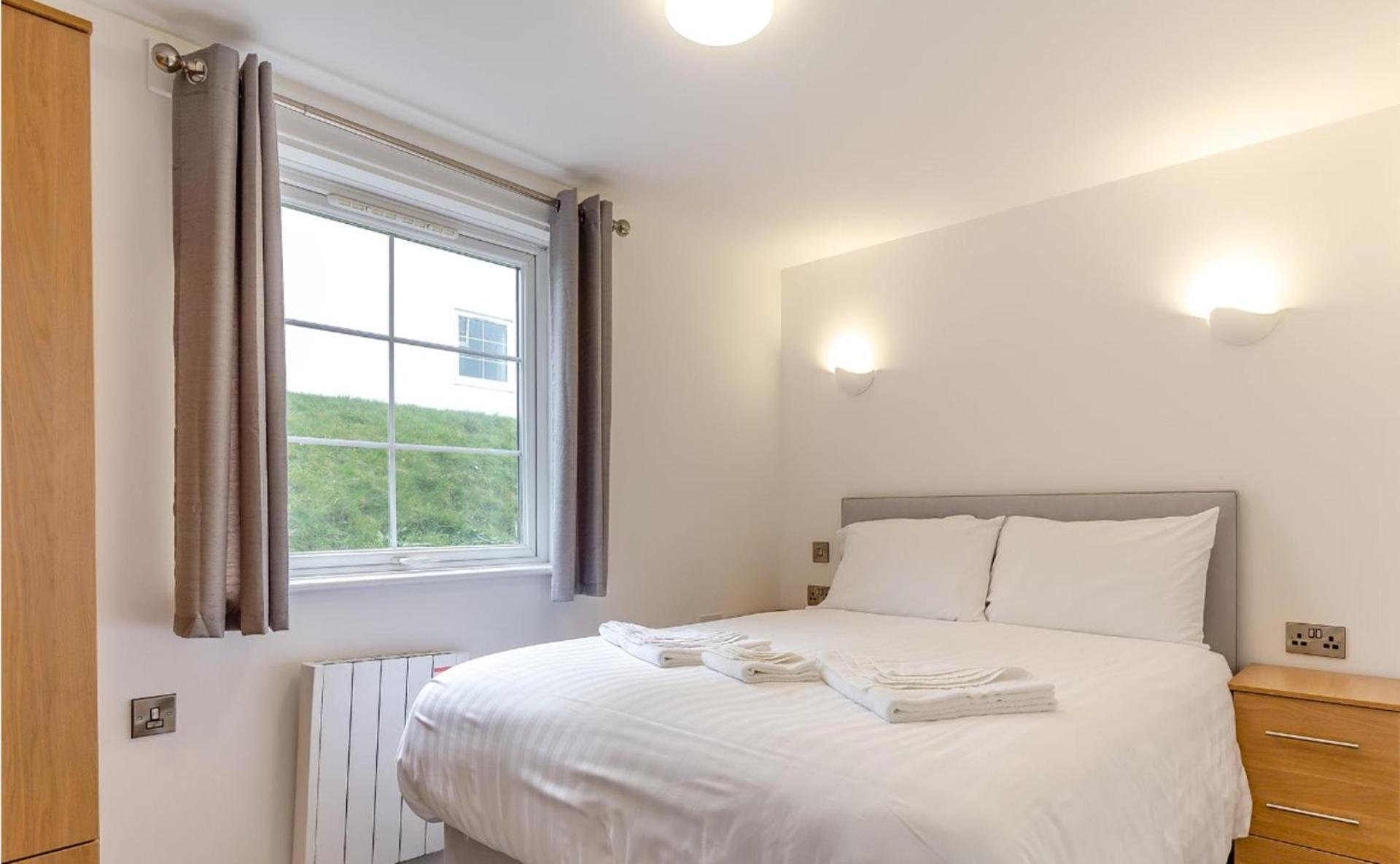 Beautiful 2-Bed Apartment In Ilfracombe Extérieur photo