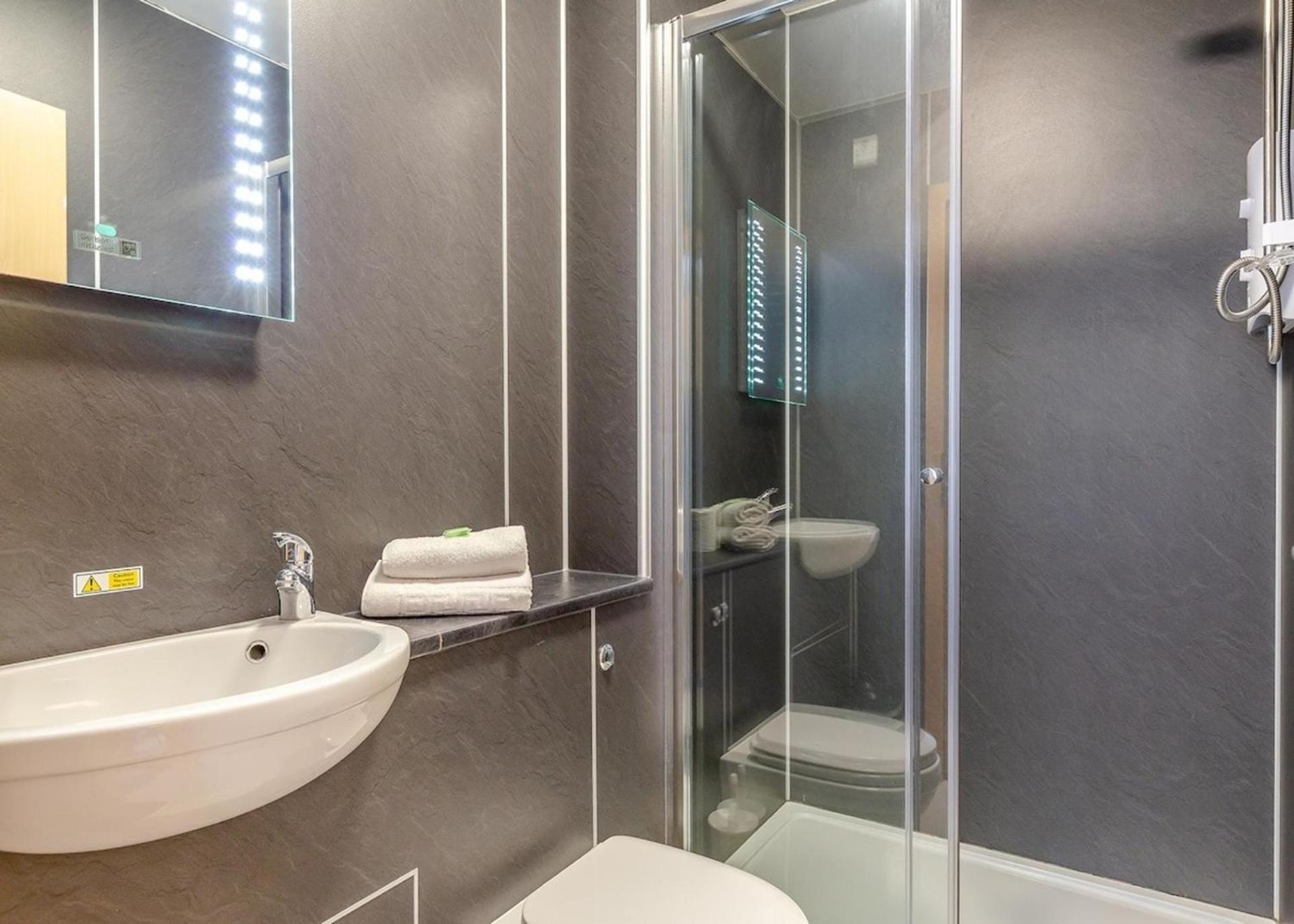 Beautiful 2-Bed Apartment In Ilfracombe Extérieur photo